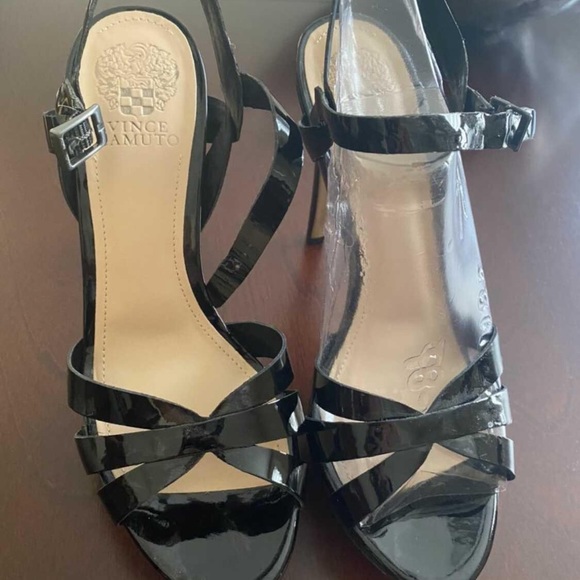 New in box Vince Camuto pumps - Picture 2 of 4